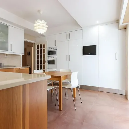 Almirante Terrace By Homing